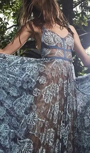 Alexis Isabella Blue Floral Lace Maxi Gown V Neck Spaghetti Straps Ribbon Small