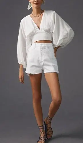 NWT Mother High Waisted Tunnel Vision Cuff
Fray Short size 32 White