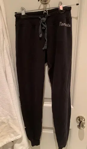 Spiritual Gangster Black sweat pants with Silver stripes