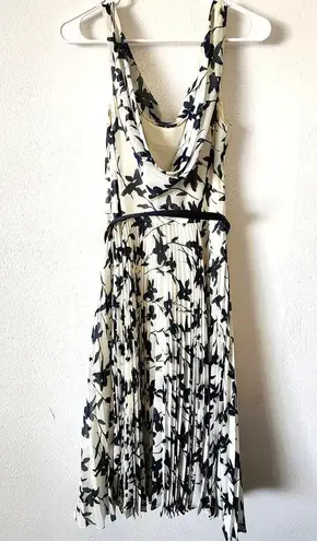 Carmen Marc Valvo Collection Belted Floral Pleated Skirt Dress Size 10