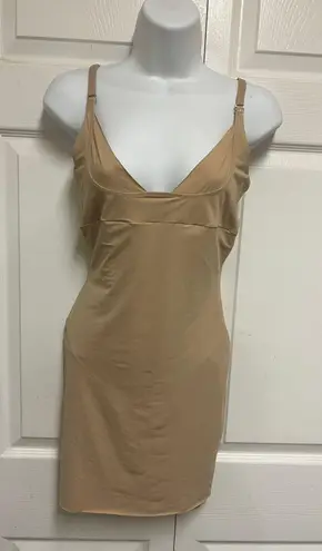 Maidenform Flexees Nude Firm Shaper Slip