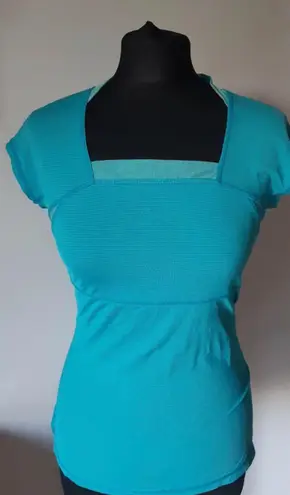 Lululemon Wet Dry Warm short cap sleeve Square neckline Blue Top