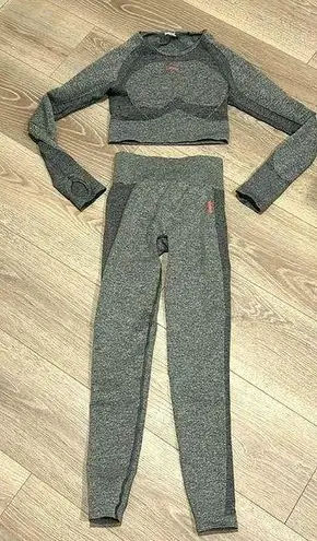 Gymshark  Flex Sport Set Leggings and Long Sleeve Crop Top Size Small