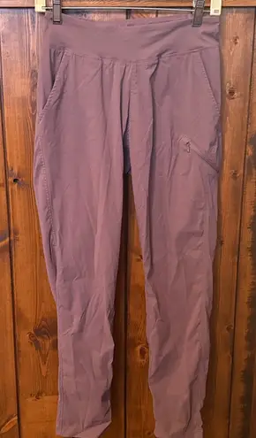 Mountain Hardwear Dynama High-Rise Ankle Pants, Size XS