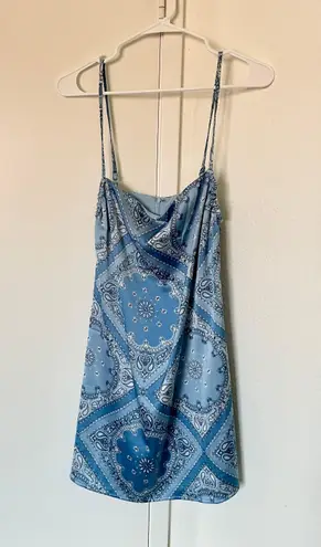 Forever 21 blue paisley print silky dress size M.