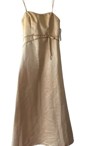 Catwalk Bridals Formal Dress Gown Sleeveless Gold Evening Party Size L
