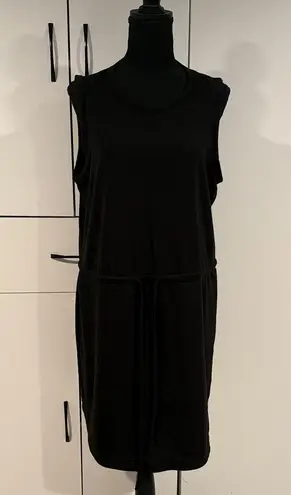 Evereve sleeveless dress . Size L