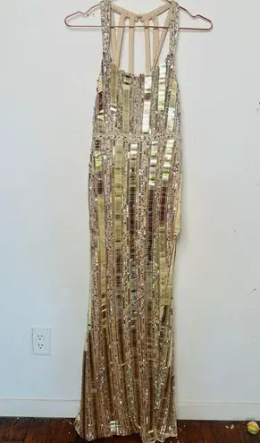 Mac Duggal NWT Nude Silver Halter Neck Embellished Detailed Back Metallic Gown 4