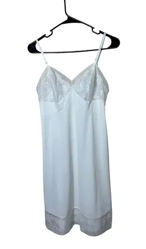 Vanity Fair White Lace Trim Slip Dress Adjustable Straps Lingerie Intimates