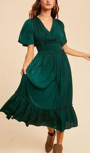 In Loom ✨EUC✨ Whitney Washed Satin Ruffled Smocked Bodice Midi Dress in Hunter Green