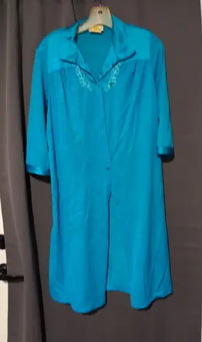 Vanity Fair Women's Small Turquoise Nightgown, Vintage Embroidered Nightwear - Image 1
