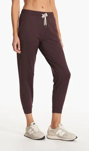 Vuori Maroon Jogger Size Small