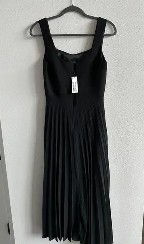 Karen Millen Compact Stretch Contrast Midi Pleat Dress