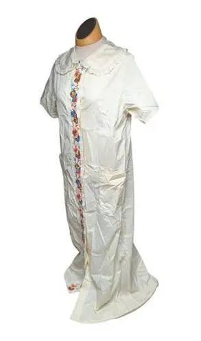 Vtg 1970s Pale Yellow Floral Embroidered Snap Front Lace Collar House Dress L Size L