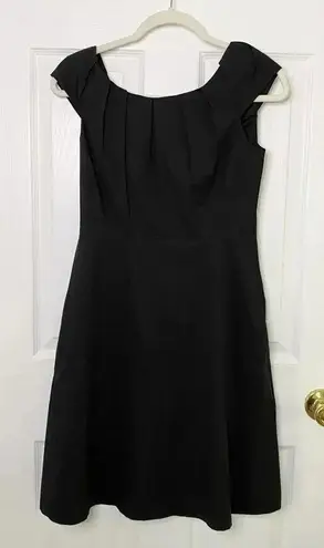 ANNI KUAN Black Cap Sleeve Pleated Neckline A