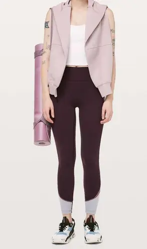 Lululemon  In Movement Blocked Tight in Plum Shadow Everlux 25”