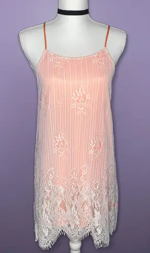 Hem & Thread NWT Boutique Lace Overlay Mini Dress