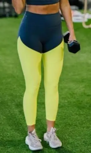 Zyia yellow Parallel storm luxe ribbed athletic leggings