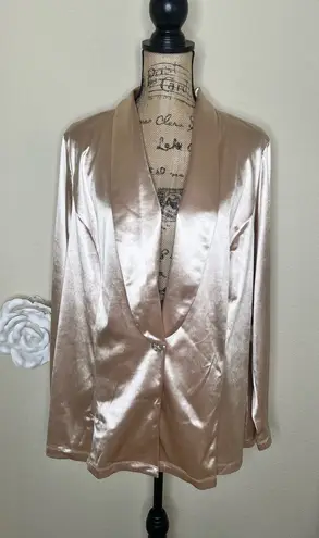 NTM: Savanna Jane NWT Satin Champagne Colored Soft Blazer Size 1X Gold
