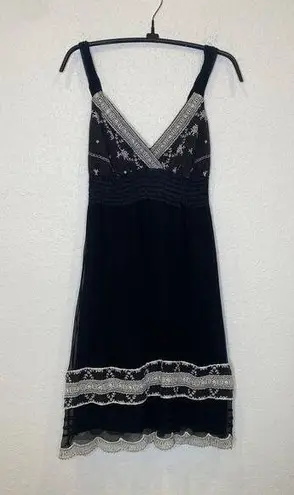 Hale Bob Black White Delicate Slip Dress Lace EUC Sz Sm Surplice V-Neck Line