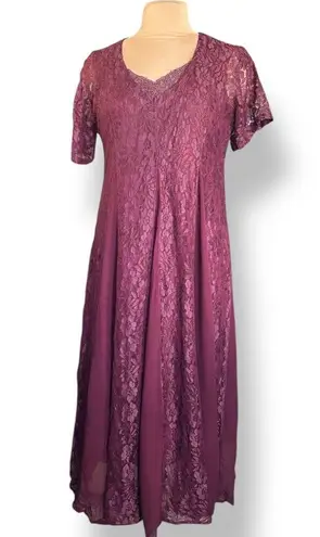 Vintage 90s Nostalgia Burgundy Lace Overlay Dress Short Sleeve Medium Midi Red