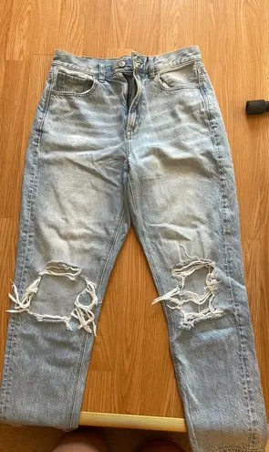 American Eagle Ripped Mom Jeans