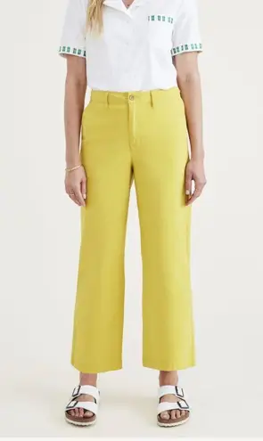 Dockers Women's Original Khaki Size 4