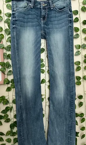 BKE Women’s vintage jeans 27 by 36