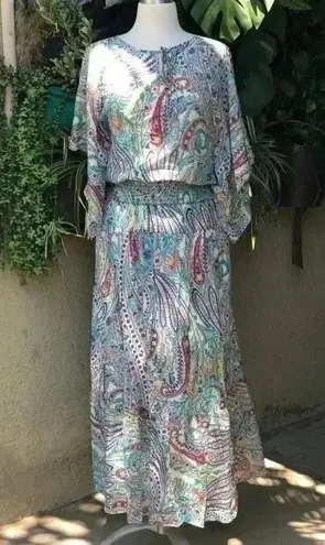 cupio 2pc- Silk Blend Blouse and Maxi Skirt Paisley with Flowers Print