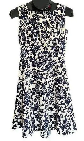 Signature Darby fit and flare dress Blue Size 4