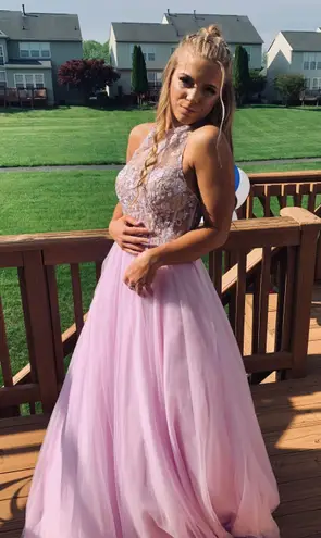 Deja Vu Size 6 Prom Dress