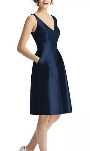 Alfred Sung NWT  Midnight Blue V-Neck A-Line Dress Size 18