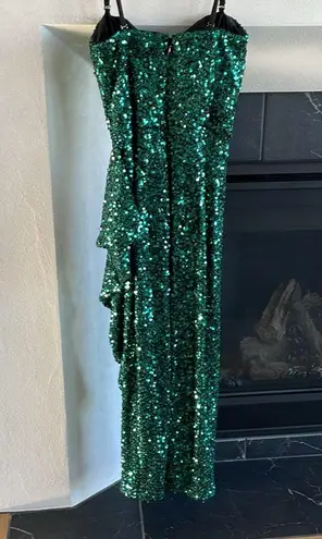 Dress the Population Alexis Sequins Sleeveless Dress