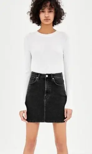 ZARA  Black Denim Mini Skirt M