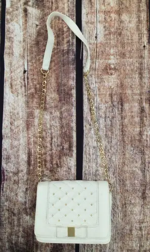 LD WHITE QUILTED BAG