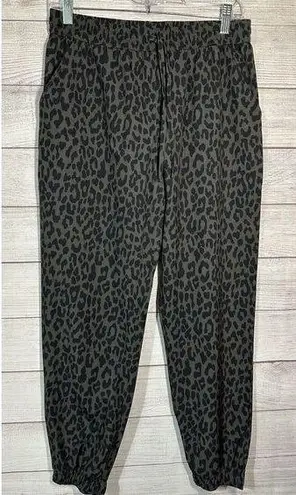 Half Moon Modern Movement Woman's M Joggers Animal Print Green Black Pockets Size M