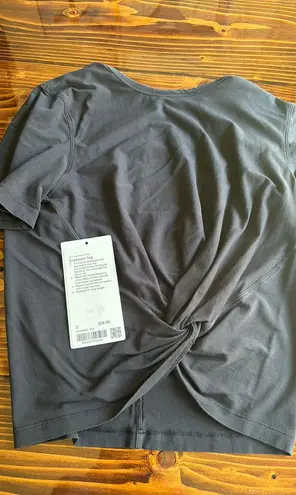 Lululemon Crescent Tee