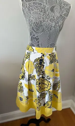 EUC George Sz: 12a Yellow Navy Blue Gray Floral Tropical Lightweight Midi Skirt. Size undefined