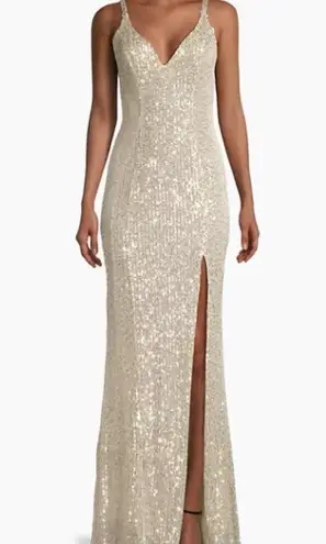 Mac Duggal Ieena for Sequin V-Neck Gown - Size 12