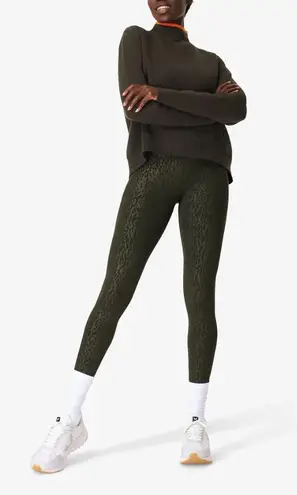 Sweaty Betty Embossed Jacquard Leopard Print All Day 7/8 Leggings Olive Green