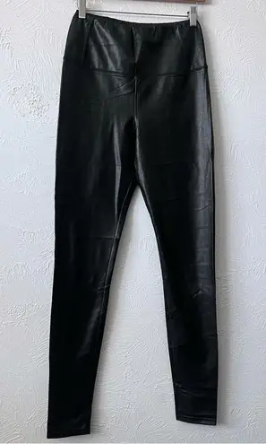 Wilfred Aritzia  Rebelle  Faux Leather Pants High Rise Black Leggings M