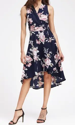 ✨HP✨V Neckline Floral Print Dip Hem Dress✨ Blue Size M