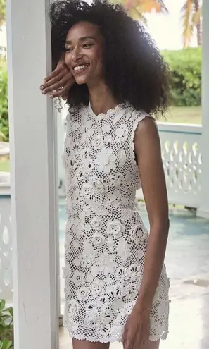 New Doen Hailroom Hand