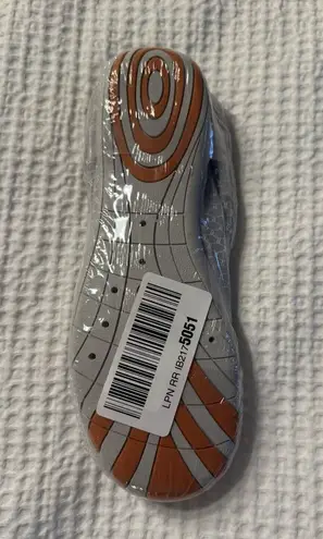 NWT White Orange Water Shoes Beach Resort Pool Vacation Size 7.5