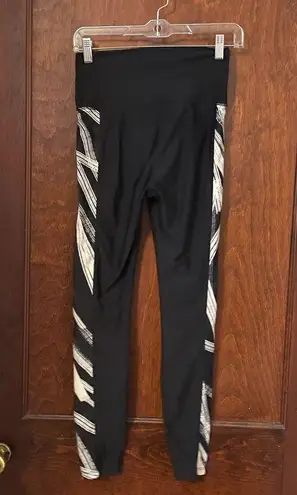 Carbon 38 High Rise Printed Full Length Legging