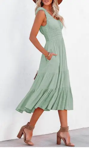 Tiered Smocked Midi Dress Green Size L