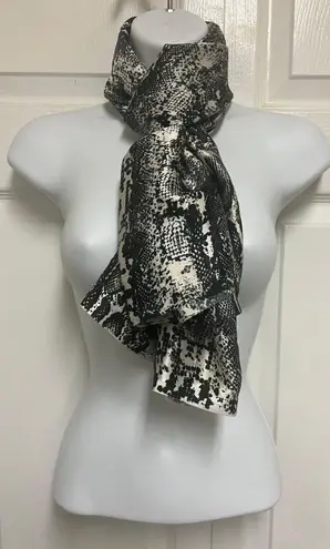 UNBRANDED Raven Snake Printed Tube Scarf Black