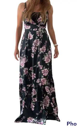 Tularosa Black Floor Length Satin Floral Summer Maxi Dress size XXS