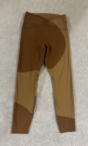 LULULEMON Nulu Colour Block High Rise 25" Tight Copper Brown Bold Beige Size 6