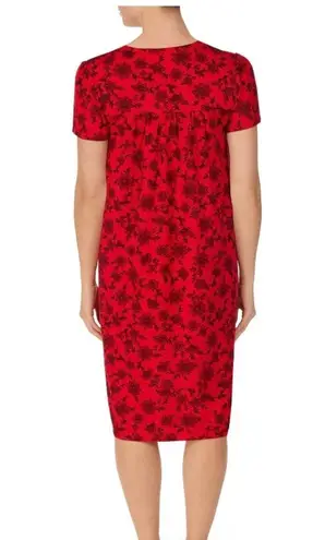 secret treasures Womens Nightgown Size Medium 8-10 Poly Spandex Knit New